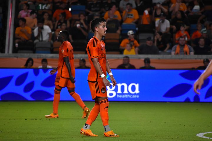 Dynamo slip further down the slope and crash vs MNUFC